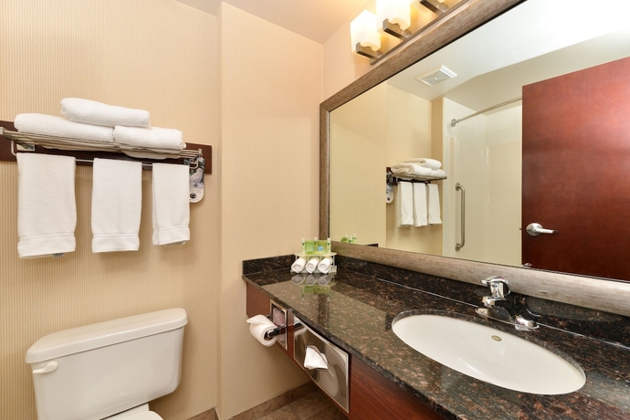 Imagen de la habitación del Hotel Holiday Inn Express and Suites Edmonton North, An Ihg. Foto 2