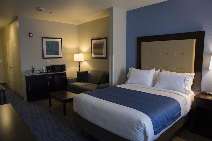 Imagen de la habitación del Hotel Holiday Inn Express and Suites Edwardsville, An Ihg. Foto 12