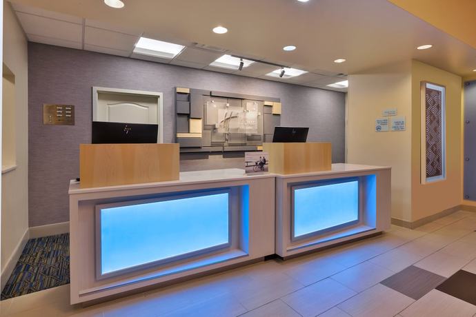Imagen de los interiores del Hotel Holiday Inn Express and Suites Effingham, An Ihg. Foto 20
