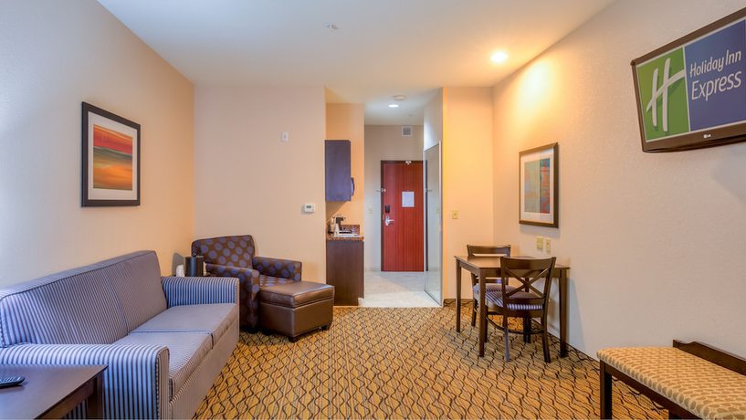 Imagen de la habitación del Hotel Holiday Inn Express and Suites Elk City, An Ihg. Foto 9