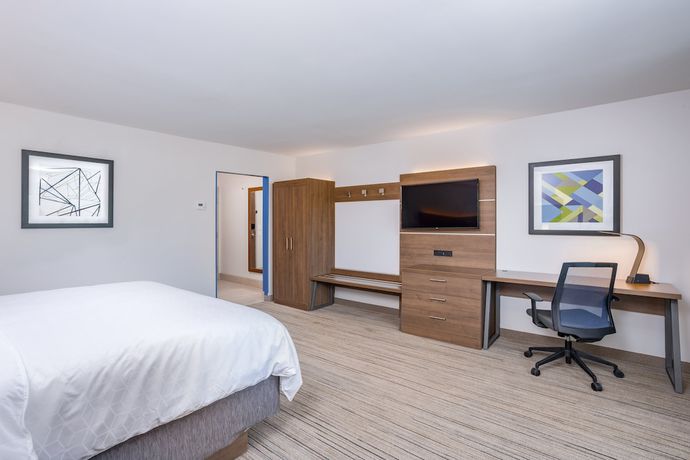 Imagen de la habitación del Hotel Holiday Inn Express and Suites Elkhart North, an IHG. Foto 3
