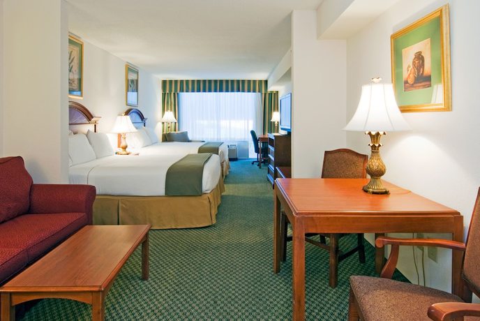 Imagen de la habitación del Hotel Holiday Inn Express and Suites Emporia, An Ihg. Foto 5