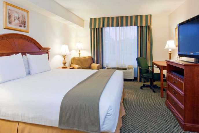 Imagen de la habitación del Hotel Holiday Inn Express and Suites Emporia, An Ihg. Foto 14