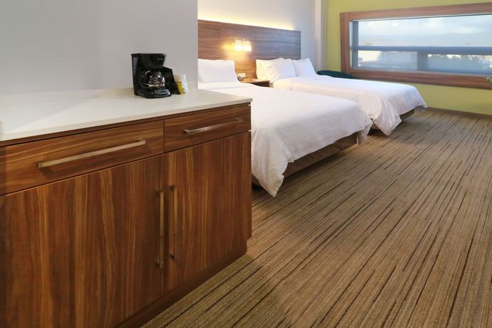 Imagen de la habitación del Hotel Holiday Inn Express and Suites Ensenada Centro. Foto 14