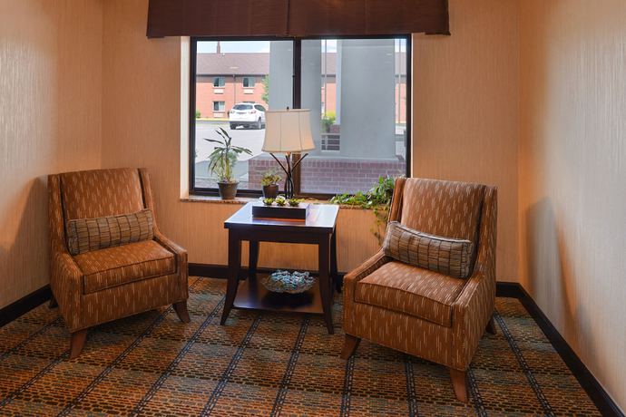 Imagen de los interiores del Hotel Holiday Inn Express and Suites Fairmont, an IHG. Foto 16