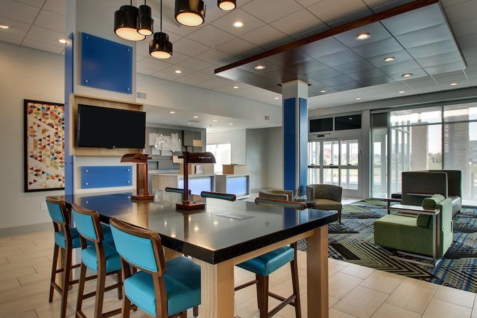 Imagen de los interiores del Hotel Holiday Inn Express and Suites Findlay North, An Ihg. Foto 15