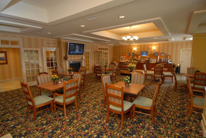 Imagen del bar/restaurante del Hotel Holiday Inn Express and Suites Florence I-95 and I-20 Civic Ctr, An Ihg. Foto 2