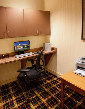 Imagen de los interiores del Hotel Holiday Inn Express and Suites Florence I-95 and I-20 Civic Ctr, An Ihg. Foto 8