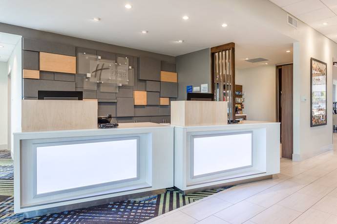 Imagen de los interiores del Hotel Holiday Inn Express and Suites Florence-Cincinnati Airport, an IHG. Foto 19
