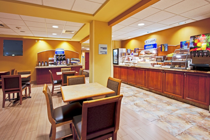 Imagen del bar/restaurante del Hotel Holiday Inn Express and Suites Fort Lauderdale Airport West, an IHG Hotel. Foto 2