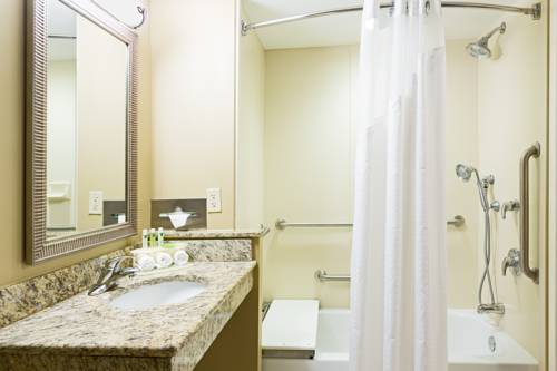 Imagen de la habitación del Hotel Holiday Inn Express and Suites Fort Pierce West, An Ihg. Foto 12