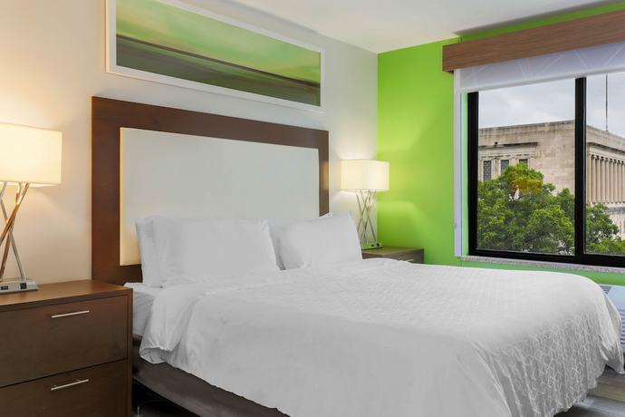 Imagen de la habitación del Hotel Holiday Inn Express and Suites Fort Worth Downtown, An Ihg. Foto 15