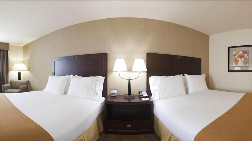 Imagen de la habitación del Hotel Holiday Inn Express and Suites Fresno Northwest-herndon, An Ihg. Foto 9