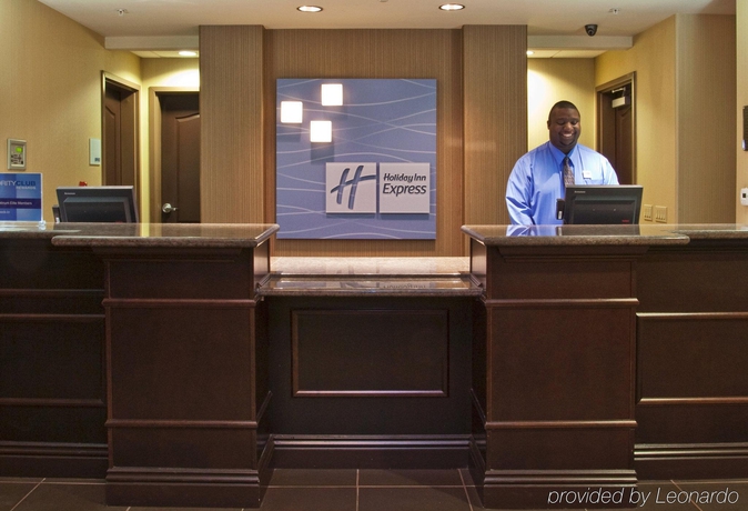 Imagen de los interiores del Hotel Holiday Inn Express and Suites Fresno South, An Ihg. Foto 16