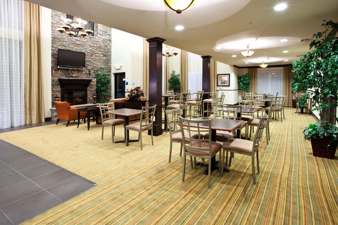 Imagen general del Hotel Holiday Inn Express and Suites Fresno South, An Ihg. Foto 7