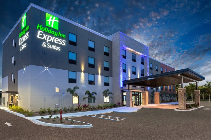 Imagen general del Hotel Holiday Inn Express and Suites Ft Myers Beach-Sanibel Gateway by IHG. Foto 1