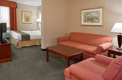 Imagen de la habitación del Hotel Holiday Inn Express and Suites Gahanna/columbus Airport, An Ihg. Foto 5