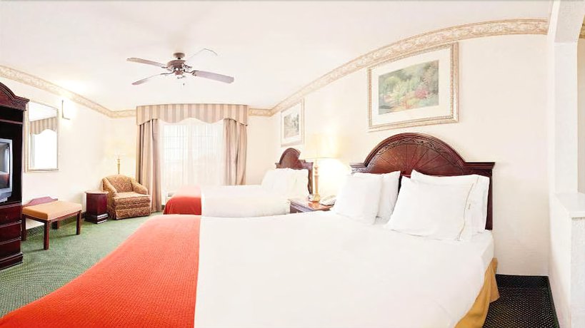 Imagen de la habitación del Hotel Holiday Inn Express and Suites Gainesville, An Ihg. Foto 13