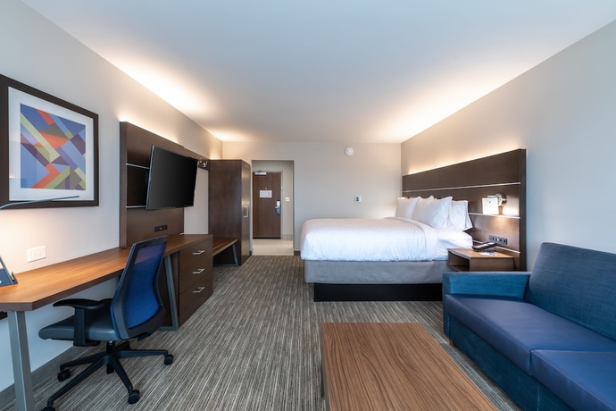 Imagen de la habitación del Hotel Holiday Inn Express and Suites Gainesville - Lake Lanier Area, An Ihg. Foto 2
