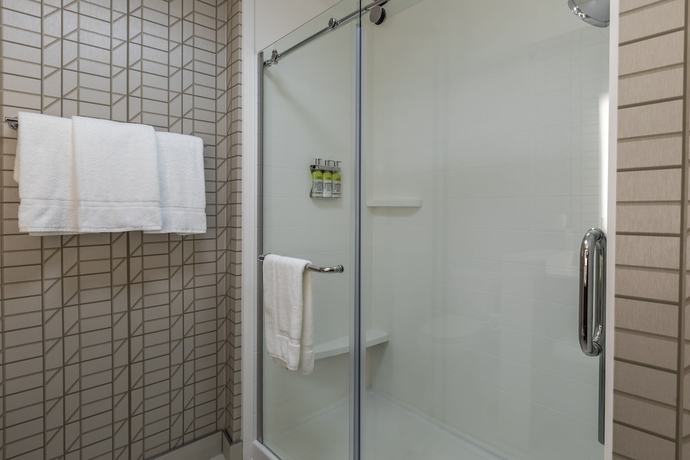 Imagen de la habitación del Hotel Holiday Inn Express and Suites Gainesville - Lake Lanier Area, An Ihg. Foto 5