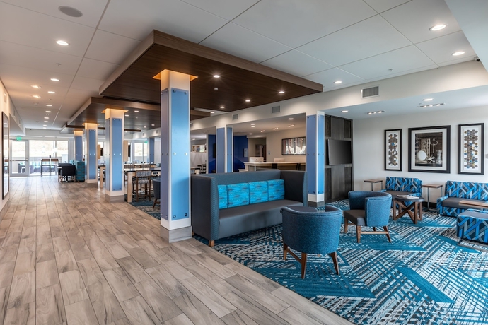 Imagen de los interiores del Hotel Holiday Inn Express and Suites Gainesville - Lake Lanier Area, An Ihg. Foto 18