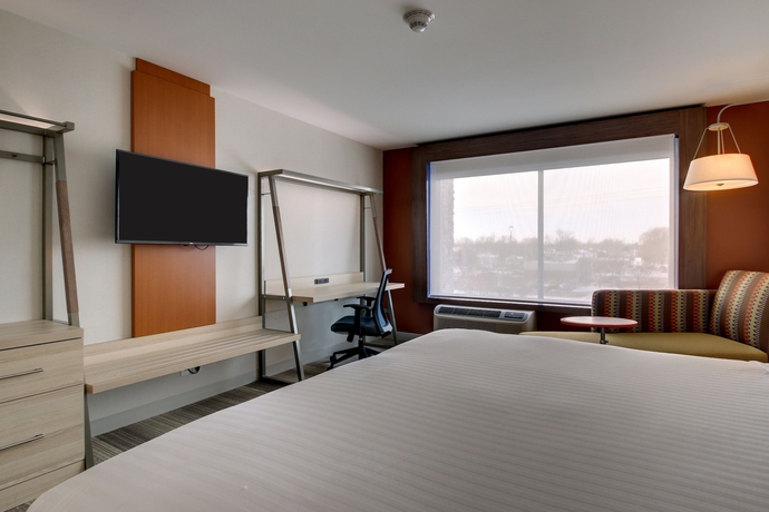 Imagen de la habitación del Hotel Holiday Inn Express and Suites Galesburg, An Ihg. Foto 8