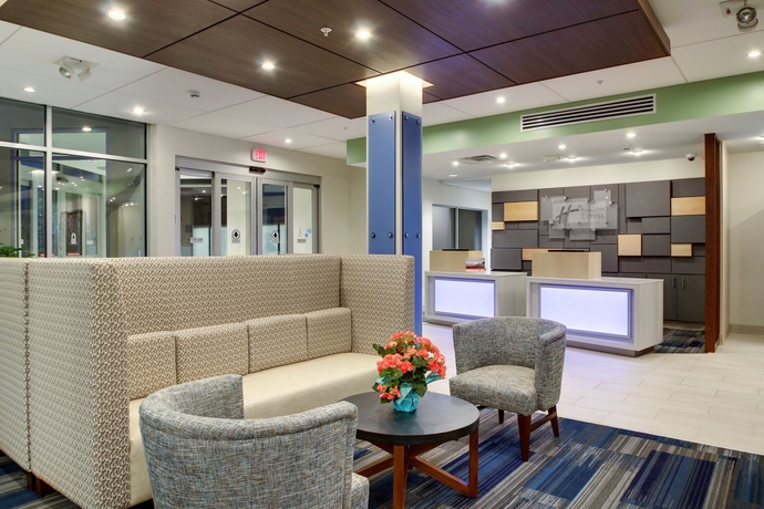 Imagen de los interiores del Hotel Holiday Inn Express and Suites Galesburg, An Ihg. Foto 16