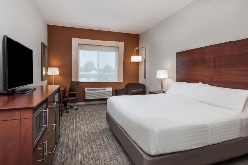 Imagen de la habitación del Hotel Holiday Inn Express and Suites Gananoque, An Ihg. Foto 6
