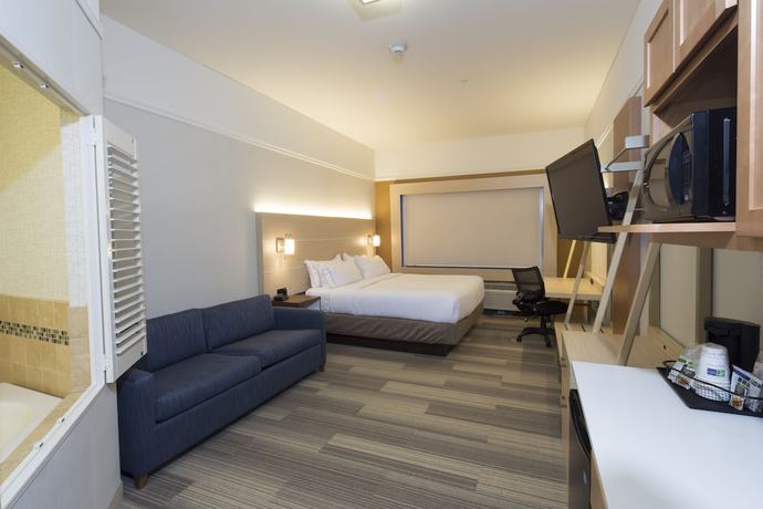 Imagen de la habitación del Hotel Holiday Inn Express and Suites Gaylord, an IHG. Foto 7