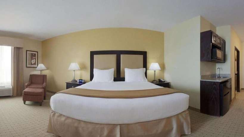 Imagen de la habitación del Hotel Holiday Inn Express and Suites Georgetown, an IHG. Foto 17