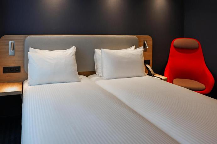 Imagen de la habitación del Hotel Holiday Inn Express and Suites Ghent by IHG. Foto 16