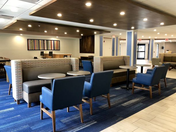 Imagen del bar/restaurante del Hotel Holiday Inn Express and Suites Great Barrington, An Ihg. Foto 2