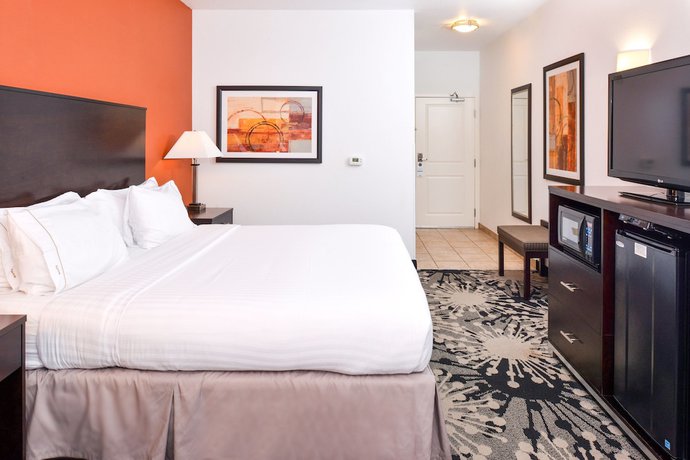 Imagen de la habitación del Hotel Holiday Inn Express and Suites Greenfield, An Ihg. Foto 3