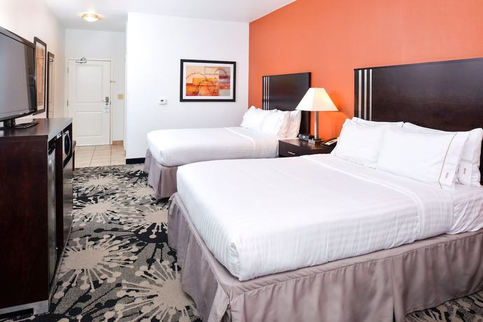 Imagen de la habitación del Hotel Holiday Inn Express and Suites Greenfield, An Ihg. Foto 12