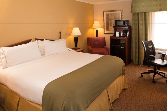 Imagen de la habitación del Hotel Holiday Inn Express and Suites Greensboro-(I-40 Wendover), an IHG. Foto 6