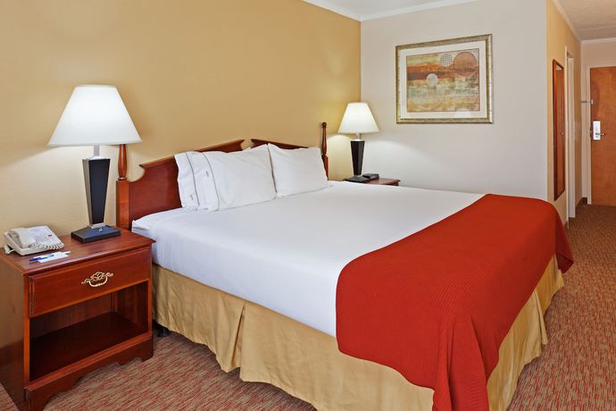 Imagen de la habitación del Hotel Holiday Inn Express and Suites Greensboro-(I-40 Wendover), an IHG. Foto 7