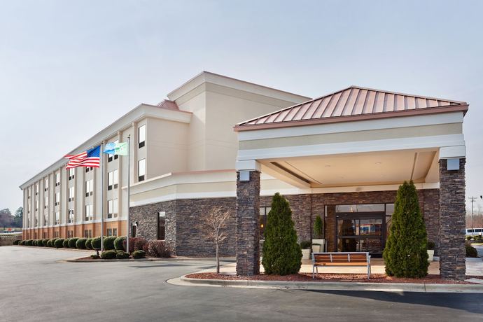 Imagen general del Hotel Holiday Inn Express and Suites Greensboro-(I-40 Wendover), an IHG. Foto 1