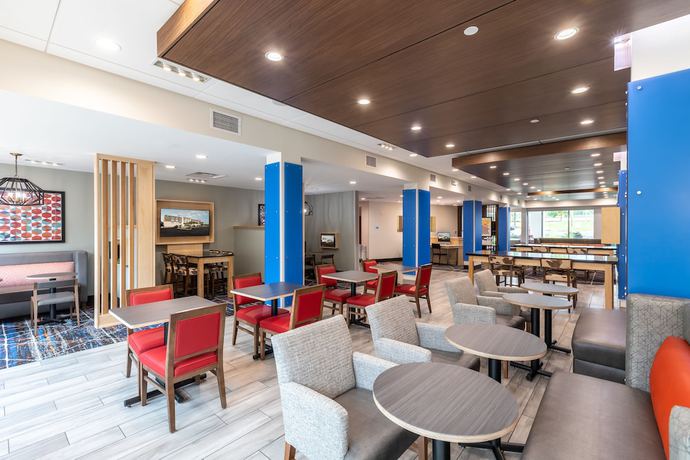 Imagen de los interiores del Hotel Holiday Inn Express and Suites Greenville S- Piedmont, an IHG. Foto 13