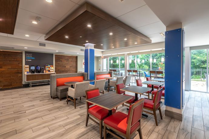 Imagen de los interiores del Hotel Holiday Inn Express and Suites Greenville S- Piedmont, an IHG. Foto 14