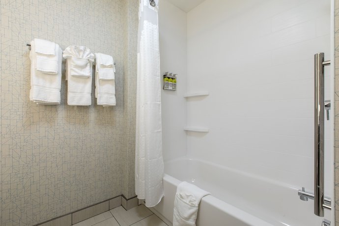 Imagen de la habitación del Hotel Holiday Inn Express and Suites Greenville S- Piedmont, an IHG. Foto 10