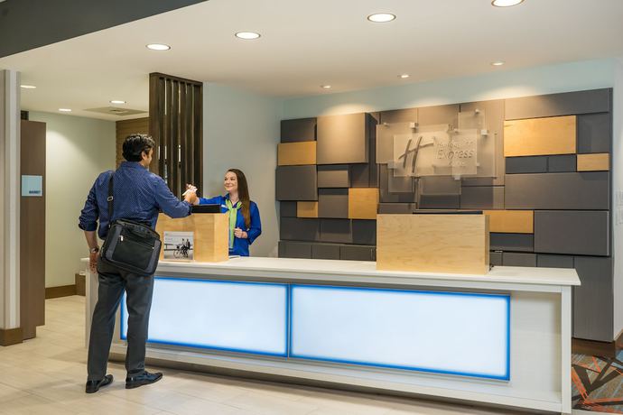 Imagen de los interiores del Hotel Holiday Inn Express and Suites Greenville SE - Simpsonville, an IHG. Foto 16