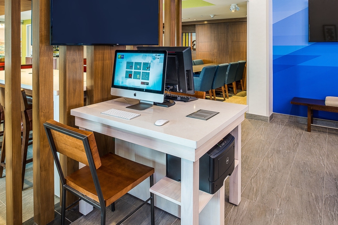 Imagen de los interiores del Hotel Holiday Inn Express and Suites Halifax - Bedford, An Ihg. Foto 8