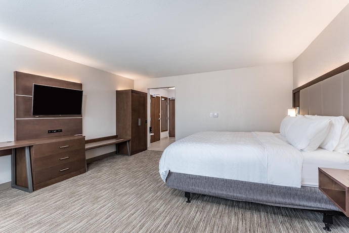 Imagen de la habitación del Hotel Holiday Inn Express and Suites Hammond, An Ihg. Foto 11