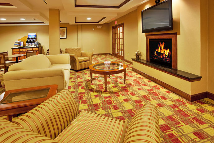 Imagen de los interiores del Hotel Holiday Inn Express and Suites Hardeeville - Hilton Head, An Ihg. Foto 15
