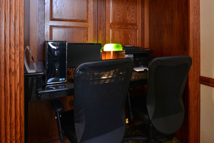 Imagen del bar/restaurante del Hotel Holiday Inn Express and Suites Harrison, An Ihg. Foto 3