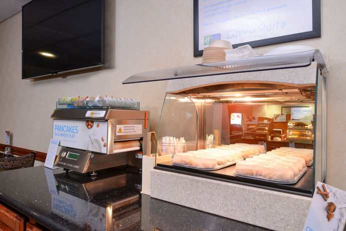 Imagen de los interiores del Hotel Holiday Inn Express and Suites Harrison, An Ihg. Foto 11