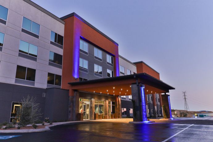Imagen general del Hotel Holiday Inn Express and Suites Henderson South - Boulder City, an IHG. Foto 1