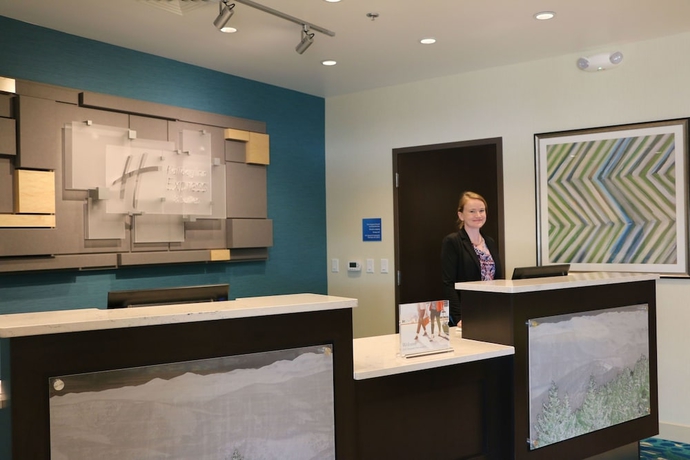 Imagen de los interiores del Hotel Holiday Inn Express and Suites Hendersonville SE - Flat Rock. Foto 8