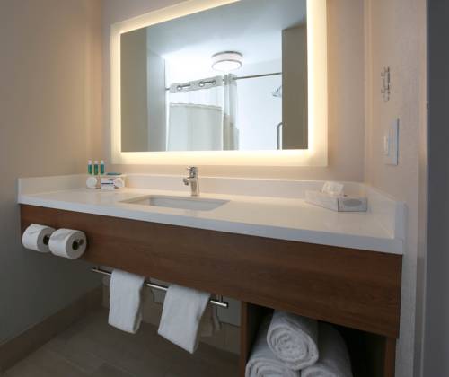 Imagen de la habitación del Hotel Holiday Inn Express and Suites Hesperia, An Ihg. Foto 4