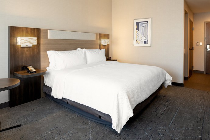 Imagen de la habitación del Hotel Holiday Inn Express and Suites Hollister, an IHG. Foto 6
